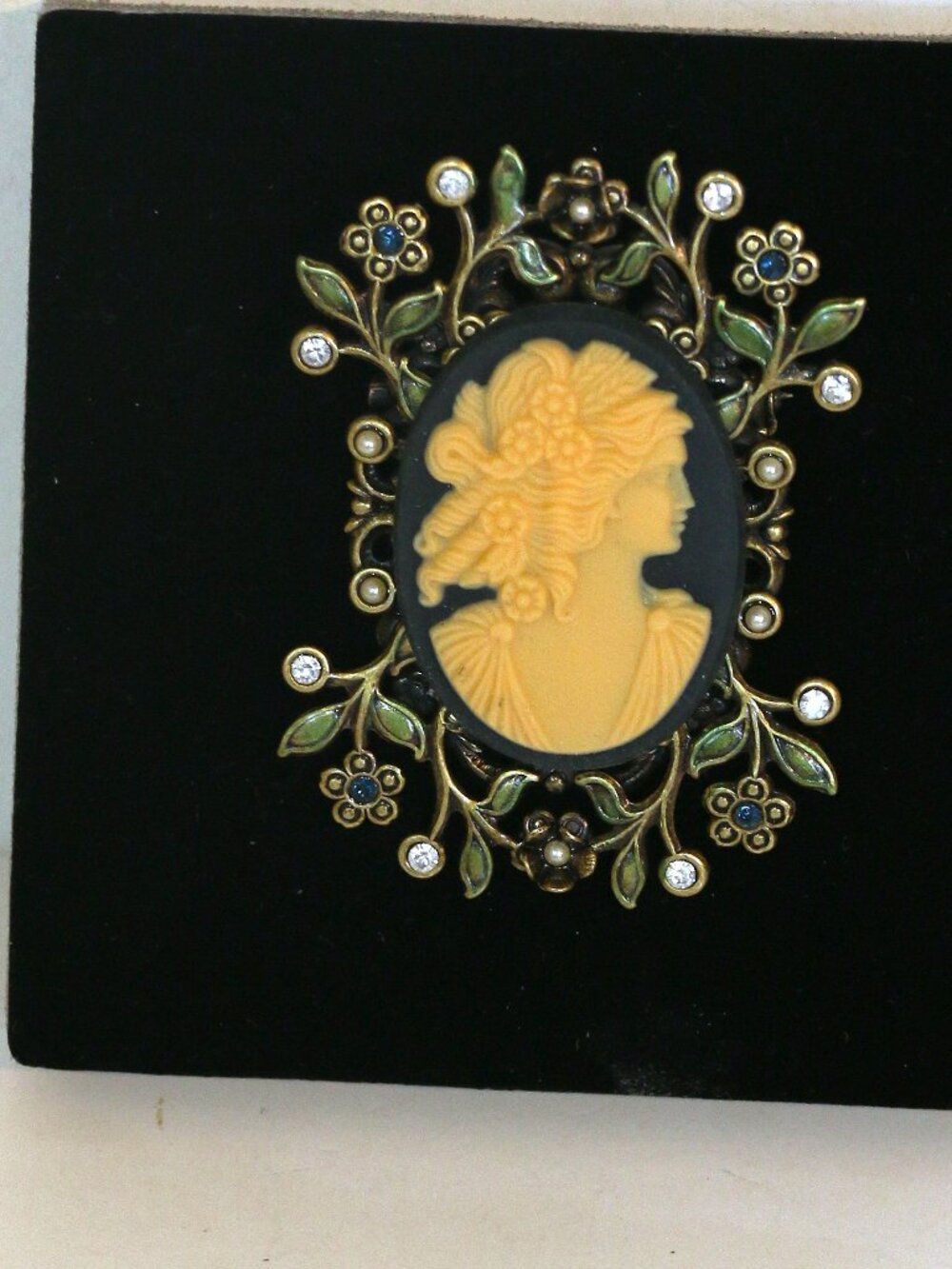 Princess Ann Cameo Brooch by Shelley Cooper